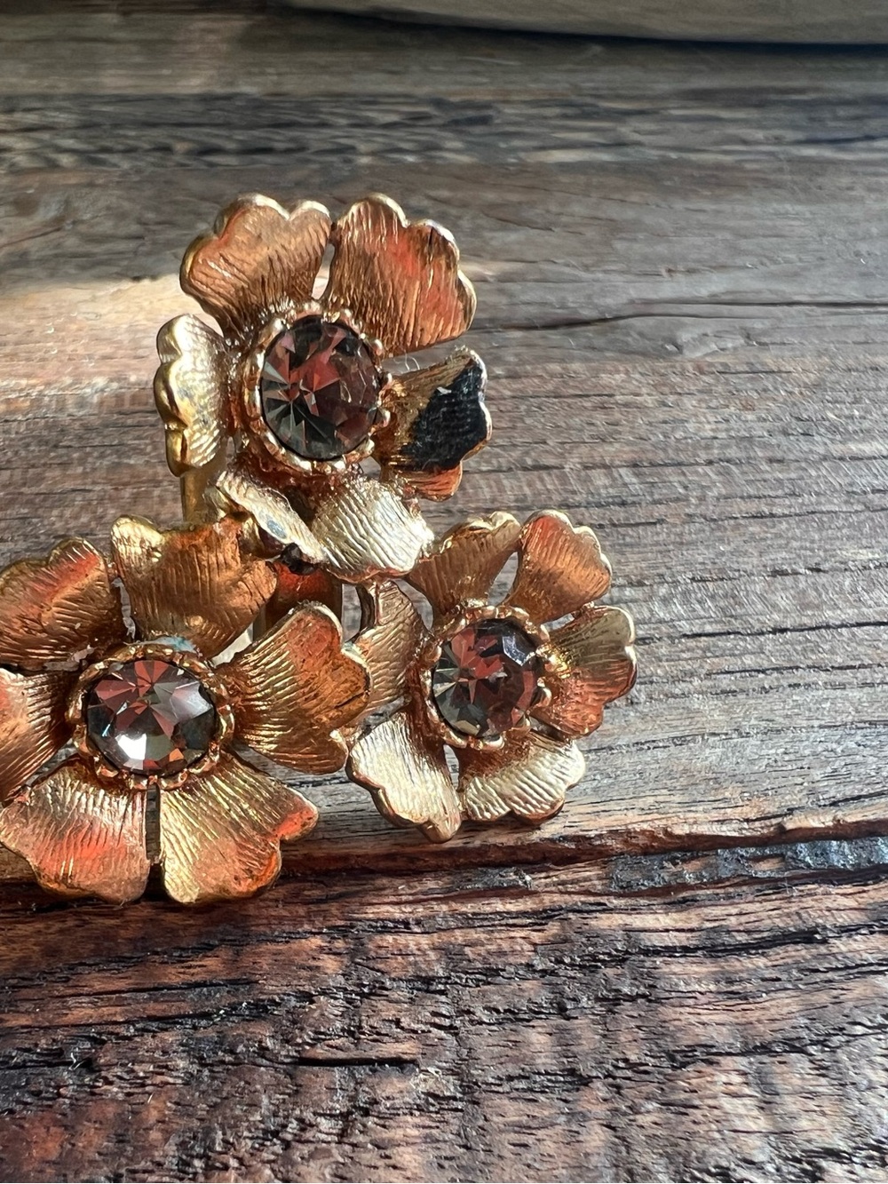 Gold Floral Cluster Ring - 3 Flowers